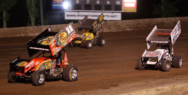 070912 SP Kinser-leads-Kinser