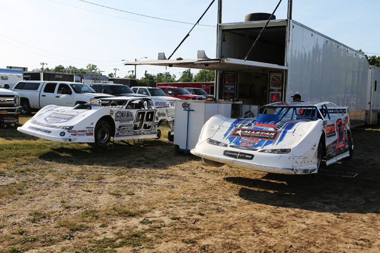 At a Glance: Family Matters | World of Outlaws