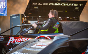 Bloomquist prepares for the race