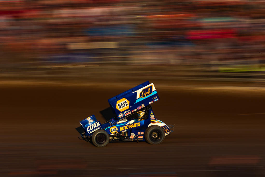 worldofoutlaws.com