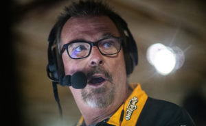 Rick Eshelman announces a race
