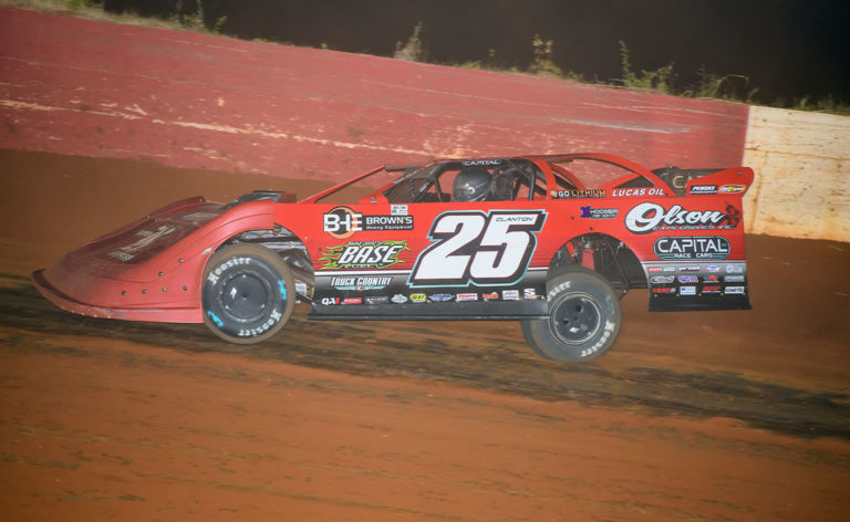 BULLDOG TERRITORY: Georgia’s Shane Clanton Embraces Weekend Close to Home, Billy Clanton Classic