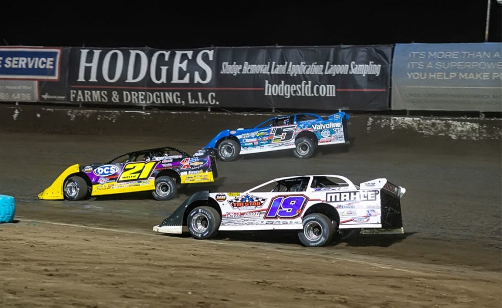 Moyer, Gustin, and Sheppard battle for the lead