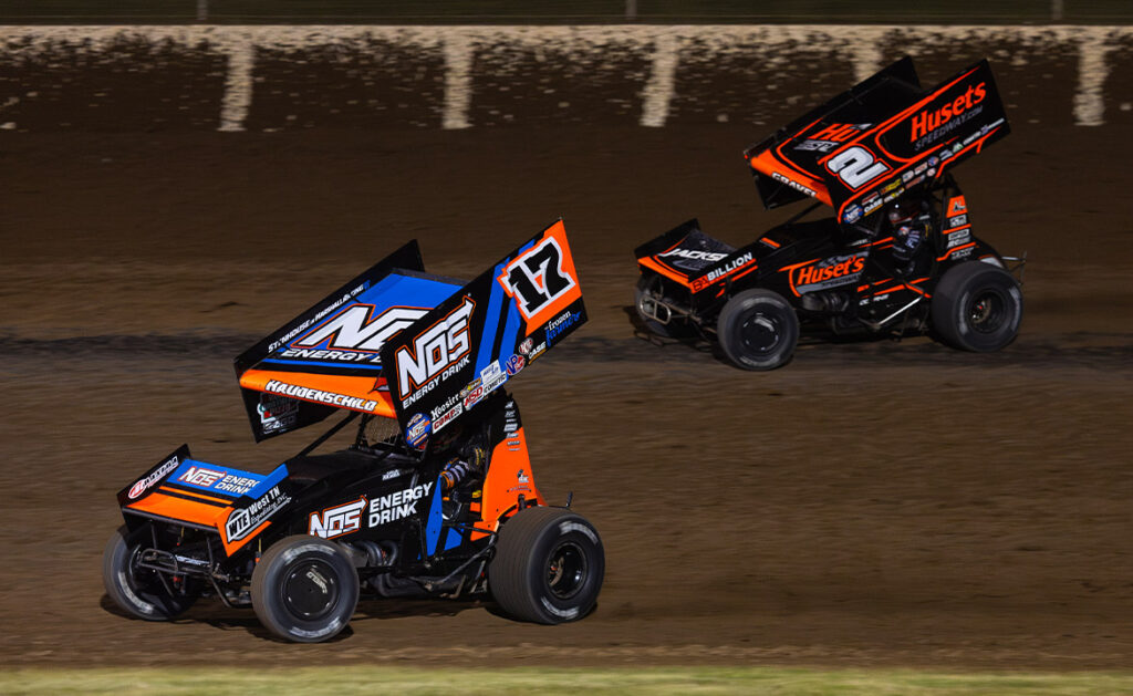 Sheldon Haudenschild races David Gravel