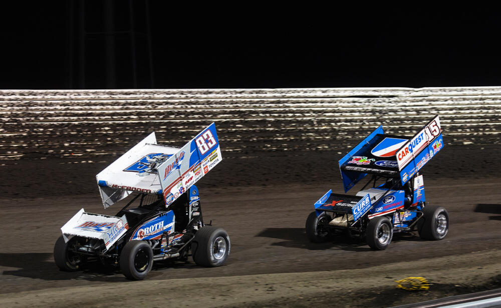 James McFadden races ahead of Donny Schatz