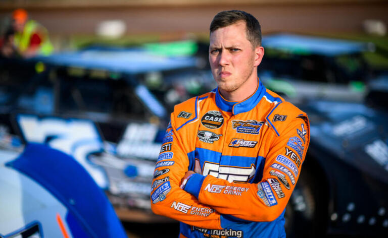HIGH PERFORMANCE: Nick Hoffman Earns World of Outlaws Rookie of the Year, Prepares For World Finals