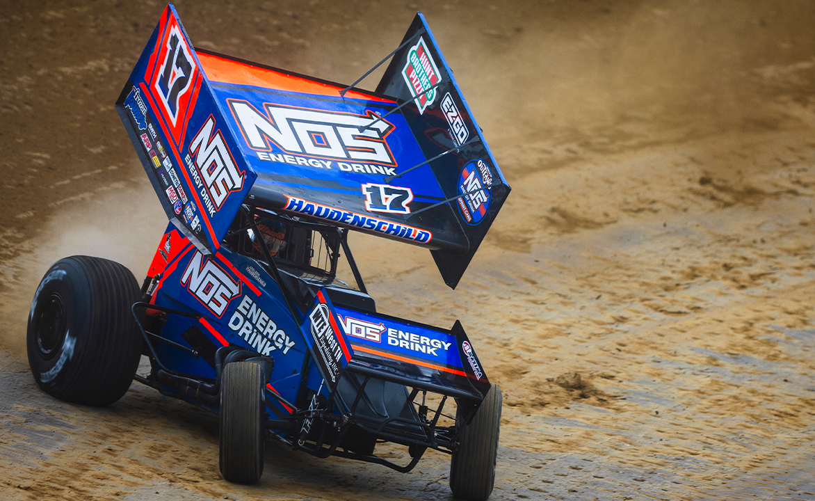 Sheldon Haudenschild driving the NOS Energy Drink #17 at Paducah International Raceway