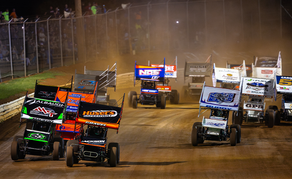 The World of Outlaws NOS Energy Drink Sprint Cars take the Feature green flag at Lincoln Speedway