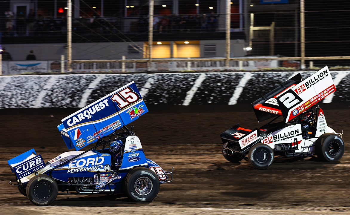 Donny Schatz races David Gravel