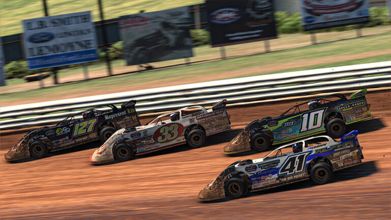 Late Models racing at Williams Grove Speedway