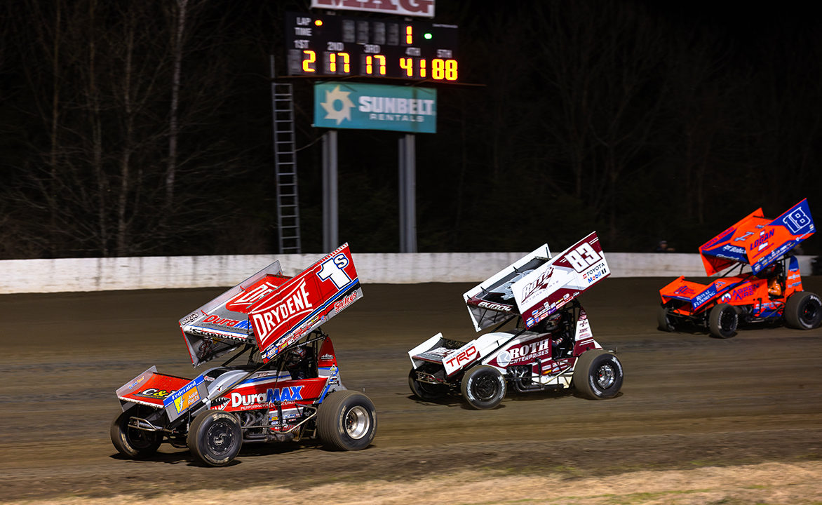 Logan Schuchart, Buddy Kofoid, and Gio Scelzi racing