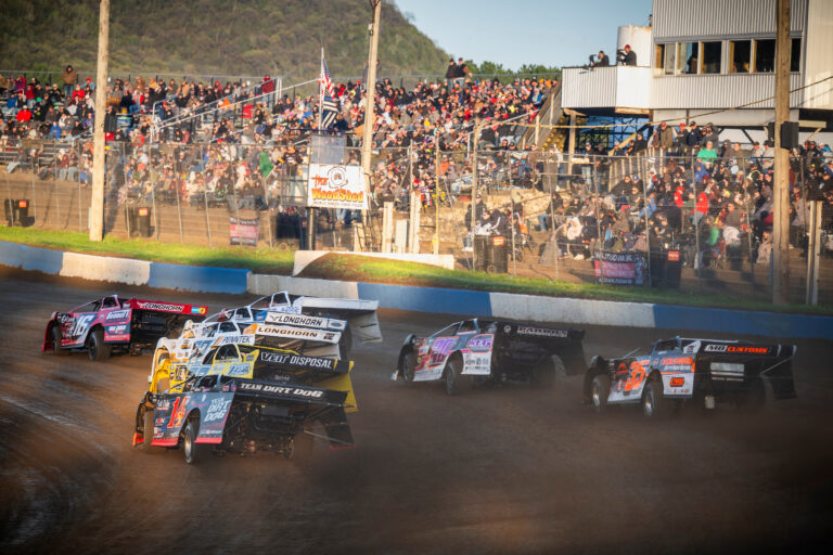 Field coming to green at Mississippi Thunder