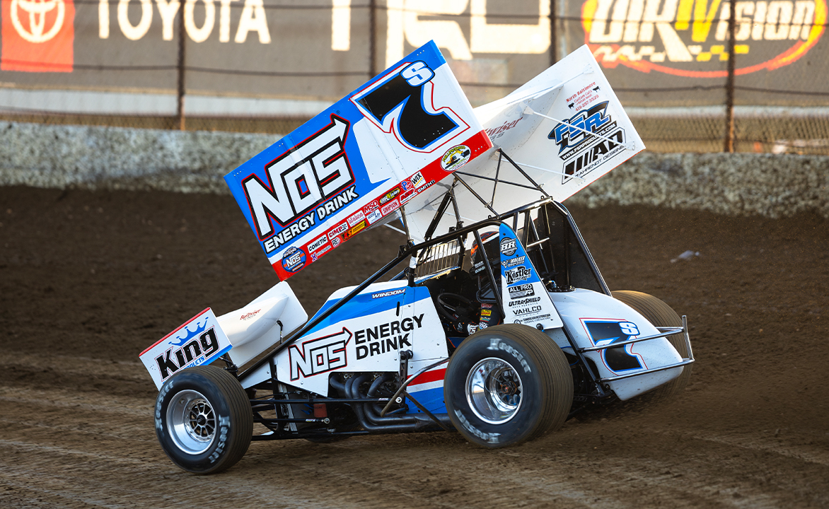 Chris Windom racing the NOS Energy Drink No. 7S