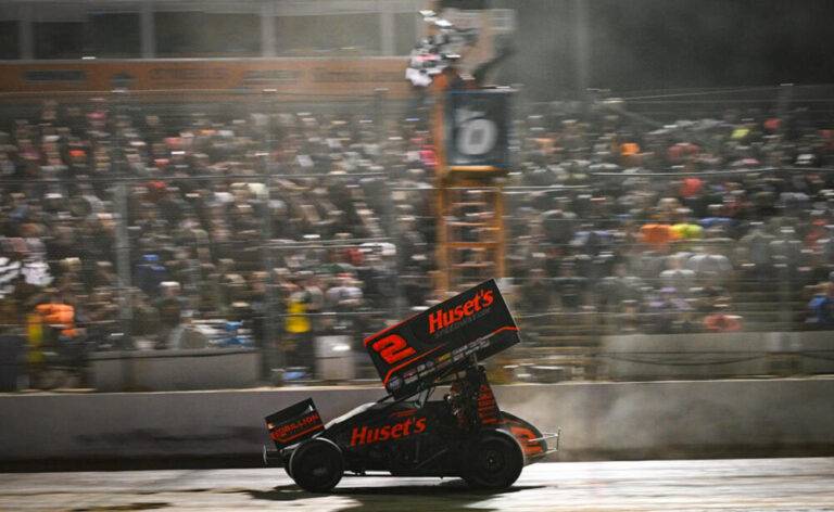 OHSWEKEN SWEEP: Gravel Charges from Fifth to Win Federated Auto Parts Showdown at Ohsweken Finale