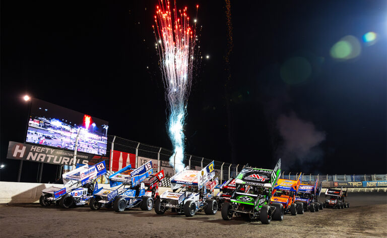 World of Outlaws Four-Wide Salute at Huset's Speedway