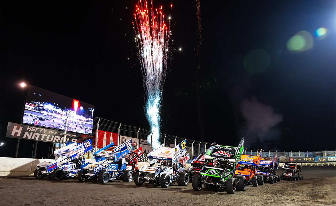 World of Outlaws Four-Wide Salute at Huset's Speedway