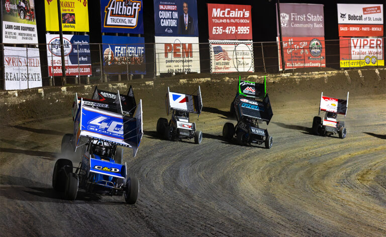 World of Outlaws Sprint Cars racing at I-55 Federated Auto Parts Raceway Park