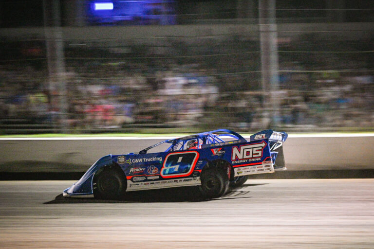 Hoffman Reaches Double-Digit World of Outlaws Wins at Deer Creek