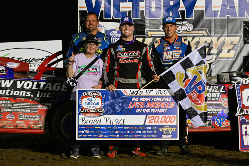 Maquoketa podium