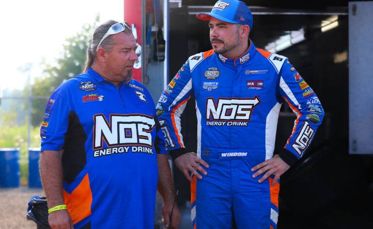 Chris Windom talking to Jason Sides