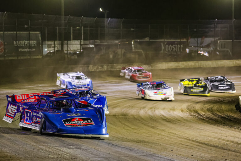 Cars racing at Volusia
