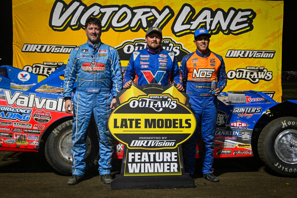 Farmer City podium