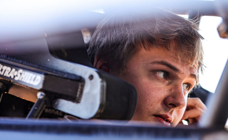 NO PLACE LIKE HOME: Axsom Enjoys Tri-State Speed Ahead of Knoxville Weekend