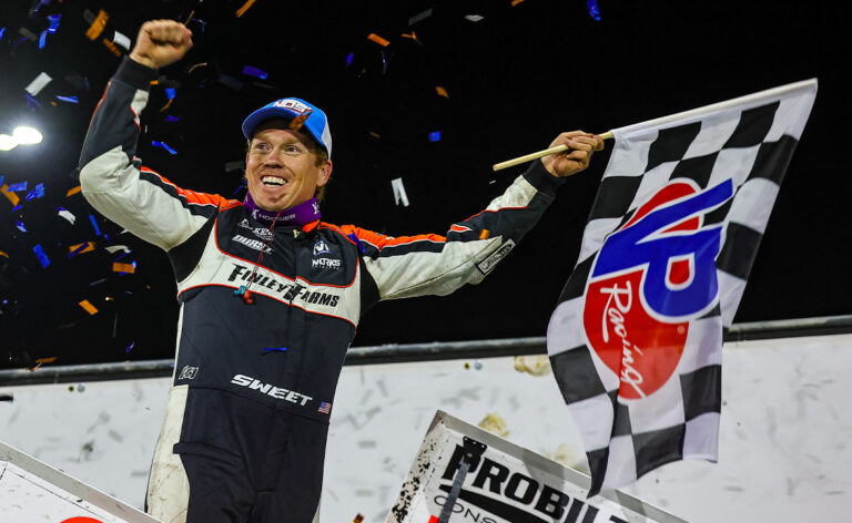 BIG CAT BEATDOWN: Brad Sweet Leads Every Lap to Top Knoxville Opener