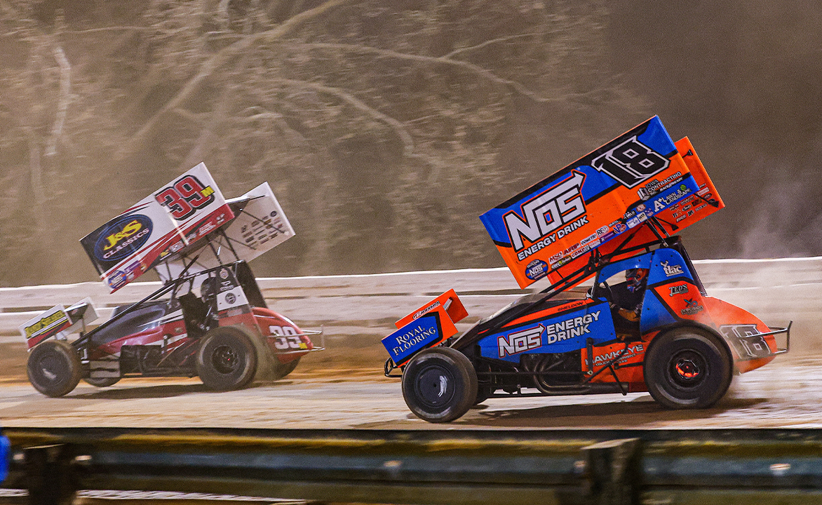 Kasey Kahne races ahead of Sheldon Haudenschild at Williams Grove Speedway