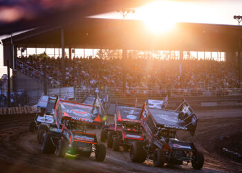 World of Outlaws Sprint Cars lined up for a Heat Race