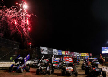 World of Outlaws Four-Wide Salute
