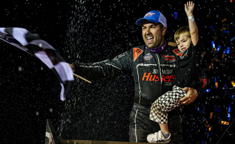 DÉJA VU DOMINANCE: Gravel Rolls by Macedo for Third Straight Ohsweken Score